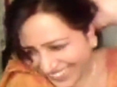 desi- very beautiful punjabi aunty sucking dick