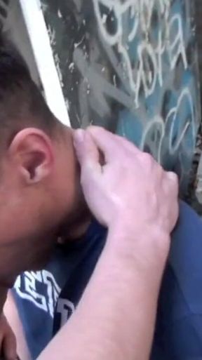 Philip is lucky to be fucked by the XXL cock of a straight boy, outdoor cruising