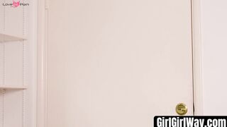 GirlGirlWay.com - Kira Noir makes lesbian Jade Baker lick her pussy before scissoring