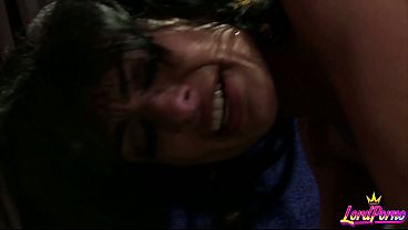 MILF with big boobs gives a hot 1-on-1 fuck session