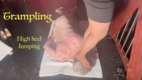 Extreme trampling by the fierce Lady Bella - Heel jumps - Head stands - he takes it all