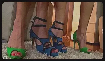 Lesbian Foot Fetish Fun with Nicolette Shea – HD Footplay