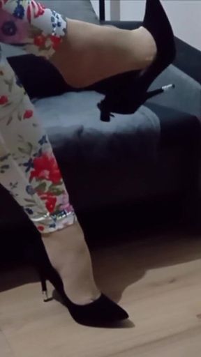 Crossdresser Dangling in Sexy Black Suede Pointed Toe High Heels Pumps with a Bow on the Heel