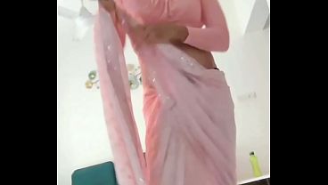 Dancing crossdresser indian bottom in saree