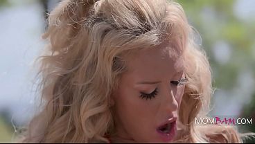 Lifeguard on Booty - Taylor Vixxen, Dorian Del Isla