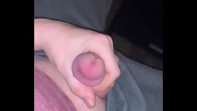 Twink pees after using vibrating buttplug