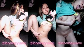 bonneyuwu - 2:22 besitos a mi peluche mostrando mi rosadita