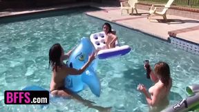 BFFS - Keisha Grey And Her Naughty Girlfriends In Bikini Get Wild In Hot Summer Day By The Pool