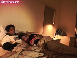 con mi hermanastro nos ponemos cachondos con un juego de peleas