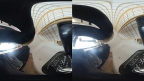 3DVR180 LINGLING's buttocks humiliate dwarf loser