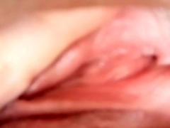 Amateur Close Up Squirting Masturbation