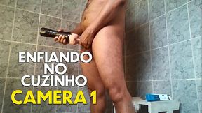 Colocando a Camisinha e Penetrando no Cuzinho - Camera 1