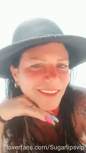 No todo es sexo y lujuria ..soy una mujer que ama el mar