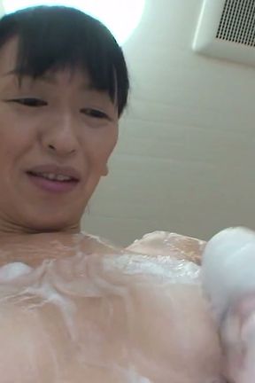 Hairy pussy Japanese cougar is ready for some creampie
