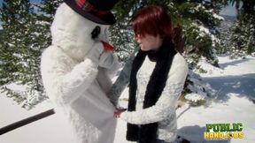 Public Handjobs Brandi de Lafey Strokes A Snowman