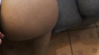 Sexo con mi compañera de cuarto