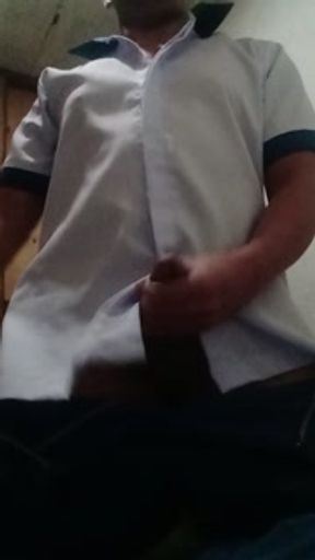 Nag jakol si kuya pag uwi galing school, Ang daming linabas na tamod.