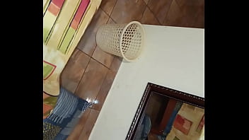 Despues de la iglesia, mi madura cristiana y yo nos vamos a coger, su esposo sigue en la iglesia rezando
