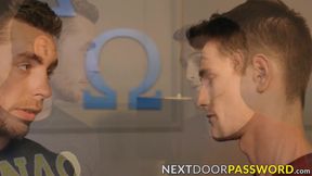 Carter Woods knows exactly how his throbbing dick can make its way inside the ass of