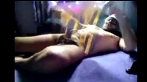 increible! mostre mi pene por webcam en vivo con luces navidenas de fondo.