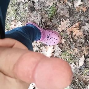 Outdoor Jerk off and Cum in winter