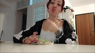 Chantal eat and burps too loud!