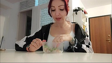 Chantal eat and burps too loud!