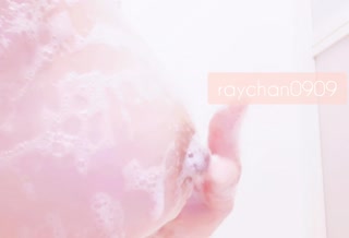 Bubble-covered nipple masturbation【Angle from the side】