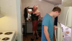 guy decides to dress as woman to do girls night out