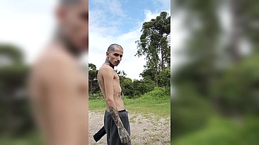 Soldado comeu no pelo a loirinha em dia de jogo