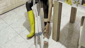 My hard day on crutches-6 AVI