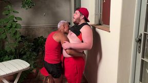 no sigilo os machos foderam no quintal enquanto a esposa estava no mercado