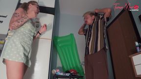 A Stranger Helped Me Bring Food and for That I Had Sex with Him