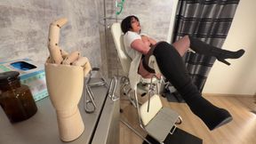 Busty Mature MILF Jolie Spreads Wide for Speculum Play