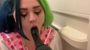 Tattooed chick sucks and fucks her new toy in a solo session