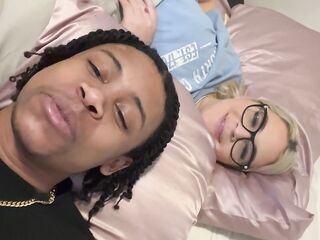 pawg gets her plump booty clapped by her roommate lil d