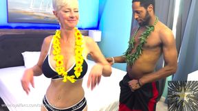 Hot GILF Foxxxy Darlin & Hung BBC Stud Savvy G Ditch Pool Plans for Fuck Fest & Squirting Orgasms