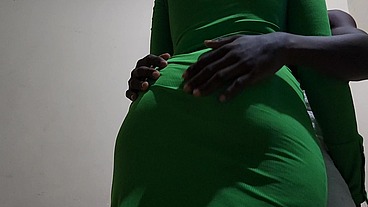 Beautful Black Babe in a Green Dress Has a Soft Asss