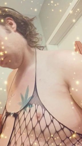 Sissy Danielle Feeling Cute