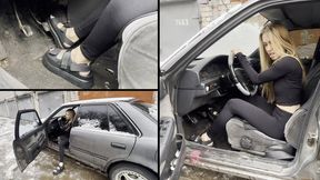 Chloe is in trouble with Toyota Carina