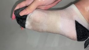 Foot Oil Massage in Ankle Socks