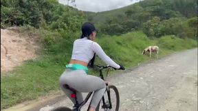 Colombian girl's athletic body gets pounded at a scenic tourist spot.