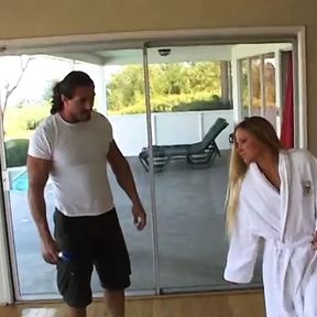 Fit stud comes over to hot blonde&#039;s house to give a massage and ends up fucking her