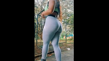 Super Sexy Girl Walking Candid Tight Leggings Perfect Ass Booty