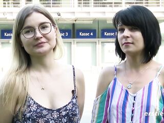 Ersties Hei es Treffen in Berlin zwischen Emily und Marie S