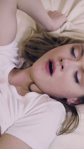 TEENFIDELITY White Trash Teen Hannah Hays Is A Cum Dumpster   Clip 1
