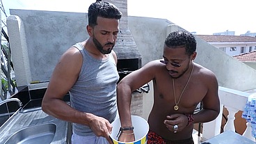 churrasco e Putaria entre Casais de Amigos - Filme Completo - Aniaty Barbosa - Evelyn Kathlyn - Nego catra - Tony Tigrao