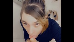 Sexy Shemale loves Cock