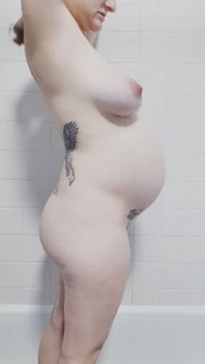 Showering while 37wks pregnant by daddy