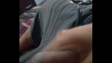 Jugando con mi verga